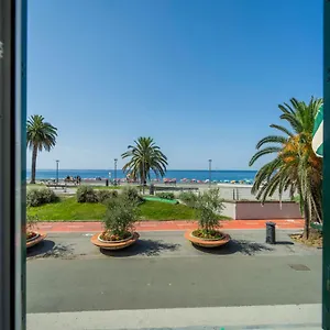  Appartamento 106 - Casa Di Alice, Fronte Vista Mare,20metri Spiaggia